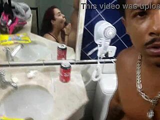 amateur fuck in bath with bbc cock - foda amadora na banheira com uma pica bbc 😏