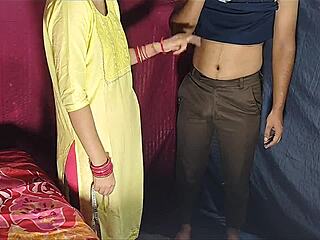 देसी शर्मीली लड़की को पड़ोसी ने HD हिंदी ऑडियो में जोरदार ठोका