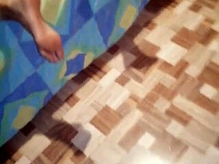 Suggestive Latina neighbor takes cash for creamy homemade fun