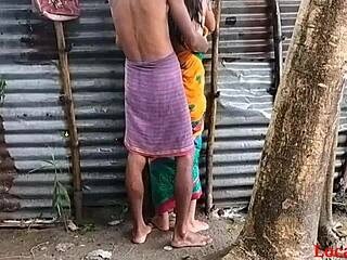 रैनी टाइम सेक्स: बंगाली बौड़ी ने लोकलसेक्स31 से वाइल्ड आउटडोर चुदाई की