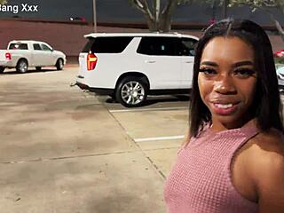 VIVIANNE'S PUSSY TOYS AND BUTTPLUG MASTURBATION!