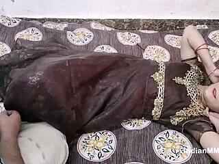 दुबली इंडियन मुस्लिम भाभी इंटेंस ऐक्शन में