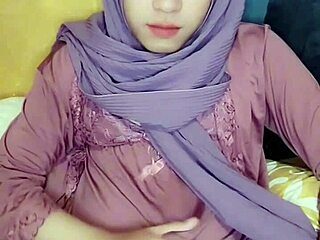 ये हिजाब क्रॉसड्रेसर सोलो एक्शन में इतना हॉट क्यों है?