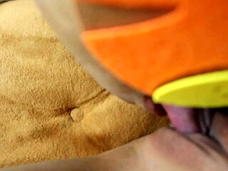 licking the cute high school student's pussy in a homemade uncensored video