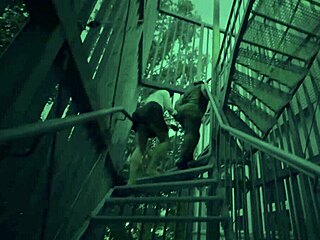 Dominatrix Mistress April - Slave Rose, REMEMBER YOUR PHONE!