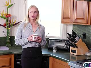 Spoiled brat wants to fuck her new big tits stepmom with kissing and face sitting