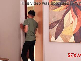 उघ, मम्मी एक इरोटिक मॉडल हैं, समझे? सिल्विया सैंटेज़ चैप्टर 1 ने मुझे पागल कर दिया!