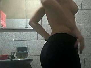 Hidden bathroom cam catches perfect body in action