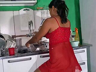 Na Novinha De Quatro Na Cozinha Sem Capa, Whore With Big Tits Blows Babe