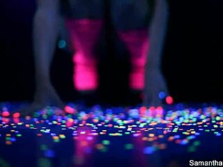 feeling aroused watching samantha saint masturbate