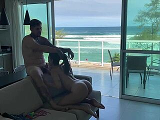 Cheguei da praia cheia de tesão e gozei gostoso no pau do bandido, swollen pussy dripping