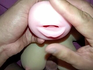 किसी और सैली ये ह्यूज थ्रीसम हैंडल करेगी?