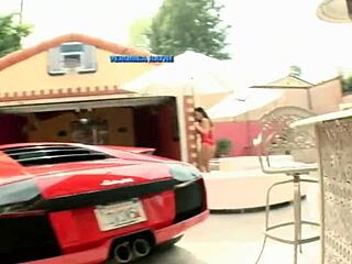 क्रूर गांडों वाली बैकस्टेज मस्ती