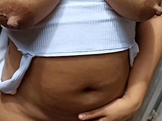 इस 18 साल के कपल के वीडियो देखने से कभी न थकूँ