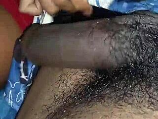 jessi toda vez que o namorado dela a trai ele vem no meu quarto fazer sexo oral