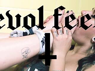 i love having my feet worshipped by sexy alt girls at the pool