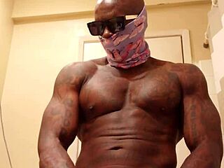 Hallelujah Johnson Worships Huge Bbc In Humiliation