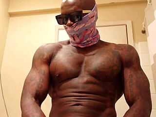 Hallelujah Johnson Worships Huge Bbc In Humiliation