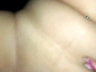 कंडोम उतार दिया, मेरा वीर्य महसूस करना चाहती है?