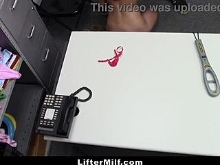 vino tinto makes latina mature moan