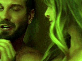 hot milf silvia saige prepares her big ass for anal fucking