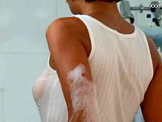 Russian Slut Sima Zasadilo Masturbates In Bathtub