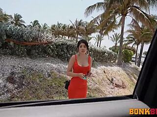 इंजीनियर लड़की बड़े लंड को मापती और चूसती है