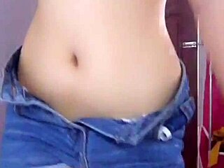 Asian vietnamese girl shows body