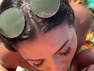 amigas procuravam um pau para sentar enquanto cornos bebiam sem dar aten��o dei o que elas tanto queriam uma grande rola pt 1