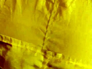 Horny Latina gets big ass fucked with 20 cm dildo in mini skirt