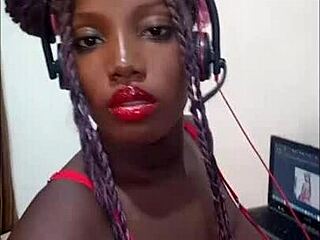 ब्राजीलियन बिग ऐस एबनी स्लट की हॉट डीपथ्रोट और चूत टॉय वाली स्पिटिंग सीन!