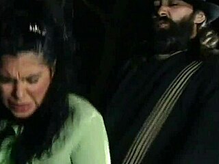 Gypsy queen in classic retro outdoor scene gets cumshot after blowjob and doggystyle fucking