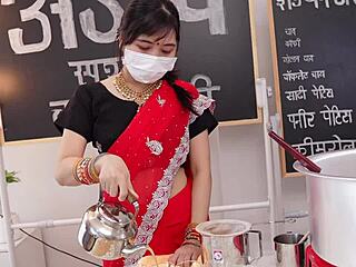 इंडियन खूबसूरत चाय बनाने वाली लड़की कितनी क्यूट लगती है