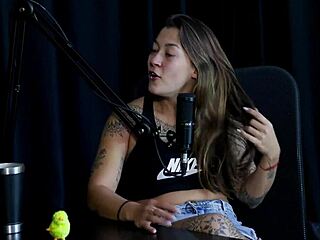 Did you ever think I'd record with Kidi Bengala enjoying the exhibitionist part making deals while the old guy licks a pussy - Flor de Damiana on Sheer Red?