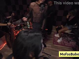 Natural Big Tit Brunette Hooks Up With Sound Guy From Band Backstage - Nia Bleu Brett Maker