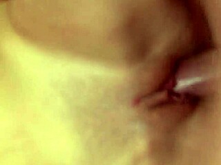 बॉबी स्टार और एंडी सैन डिमास जेल स्लट्स, हील्स से मुठ मारतीं फेशियल कमशॉट लेतीं