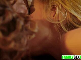 स्टेप फैमिली फोरसम में वर्जिन स्टेपडॉटर के साथ मैच्योर ग्रैनी मॉमी और रेडहेड टीन की हार्डकोर ग्रुप चुदाई