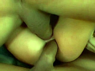 हे हॉर्नी ब्रूनेट सेक्स बॉम्ब, मास्क्ड लेस्बियन्स संग सिंगल गाय चुदाई?