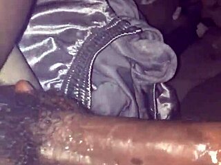 अरे विलीकम-एक्सएक्सएक्स कार में गंदी चुदाई कर रही बड़े काले मॉन्स्टर लंड से?