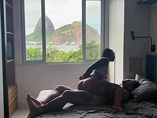 Will this swollen pussy tourist take creampie from romantic ebony bodybuilder in fishnets?