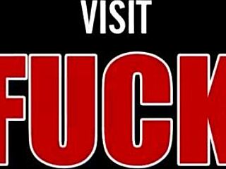खूबसूरत बेब टाइट जींस में तड़की फिर गैरेज में पेटाइट 18+ चूत जोर से फोड़ी