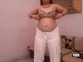 नॉटी इंडियन छोरी टिंडर लड़के से सुपर हॉट चुदाई