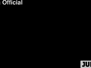 hey vampire, will you suck out all the sperm from my big cock with cumshot?