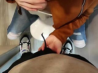 blowjob in university bathroom so hot 😏