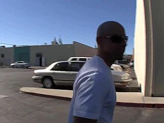 पतली लड़की बड़े लंड डिल्डो से गांड चुदाई फेशियल कमशॉट