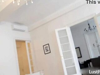 हॉट बस्टी मिल्फ शालिना डिवाइन को जोश से चोदा क्रिम्पाई से खत्म 😈🔥