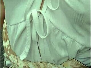 वायरल टीचर बिना ब्रा घूमी पब्लिक रोड पर और उसके चुचे निचोड़े फन आउटडोर मोमेंट में