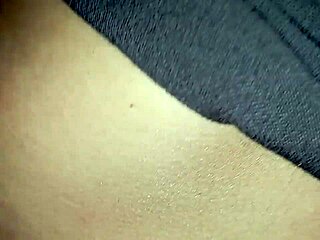 रात चूत मारी धीरे से in this amateur homemade indian creampie with rough vibes 😏.