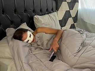 Woke up cuckold's friend with juicy blowjob and creampie sex