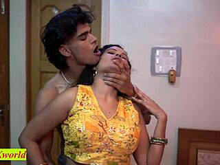 पहली बार इंडियन वाइफ स्वैपिंग ट्राई की उसकी चूत फाड़ी